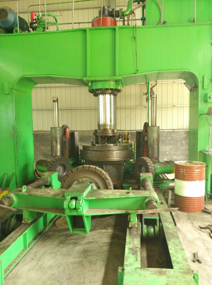 熱壓封頭模具與管帽之間有何聯(lián)系！